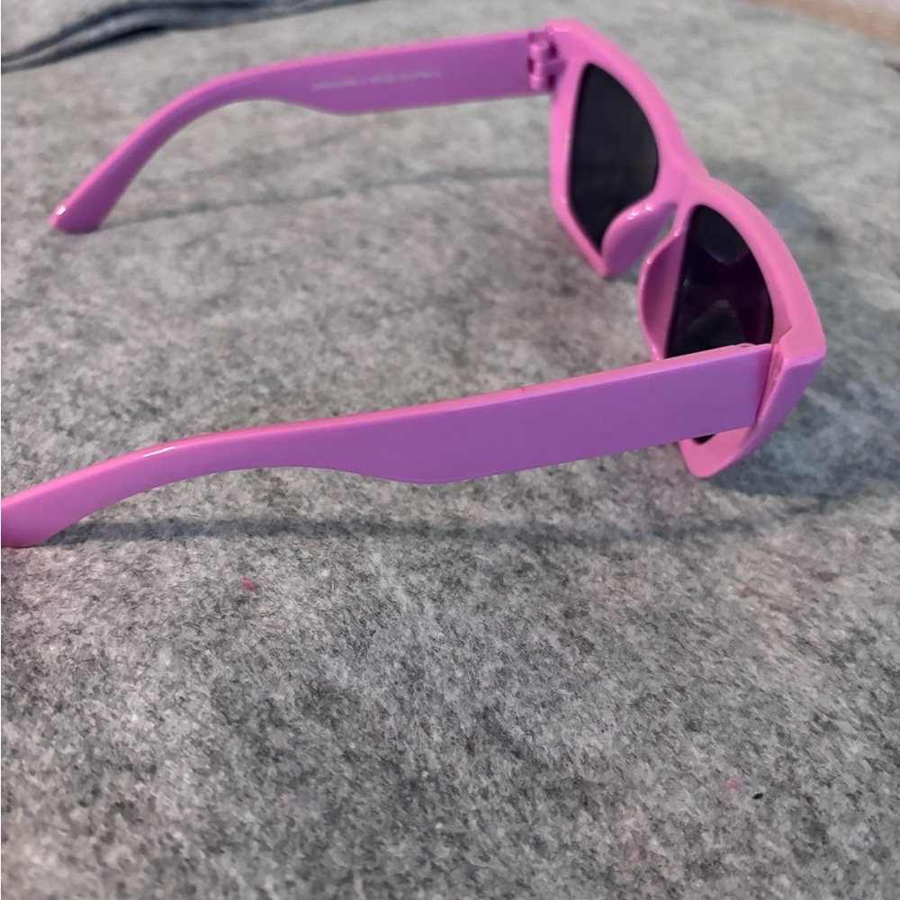 Foster Grants Pink Rectangular Women's Sunglasses NS1022 2302 - Picture 4 of 5